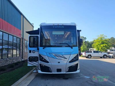 2027 Tiffin Motorhomes Phaeton — detail view