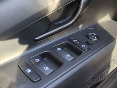 2026 Hyundai ELANTRA — photo 28 view