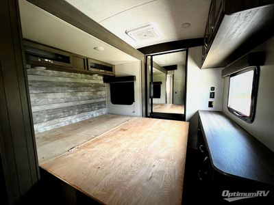 2024 Keystone Cougar Half-Ton — photo 14 view