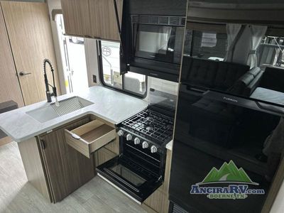 2025 Forest River RV Wildwood X-Lite - Photo 11