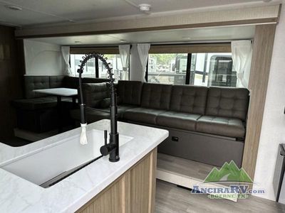 2025 Forest River RV Wildwood X-Lite - Photo 7