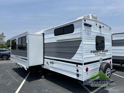 2025 Forest River RV Wildwood X-Lite - Photo 4