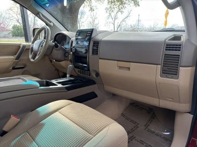 2014 Nissan Titan - Photo 28
