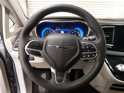 2023 Chrysler Pacifica - Photo 12