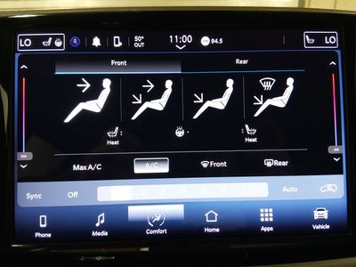 2023 Chrysler Pacifica - Photo 18
