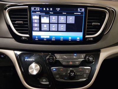2023 Chrysler Pacifica - Photo 19