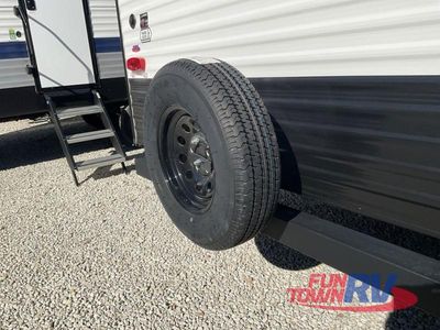 2025 Keystone RV Springdale - Photo 11