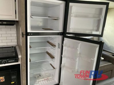 2025 Keystone RV Springdale - Photo 18
