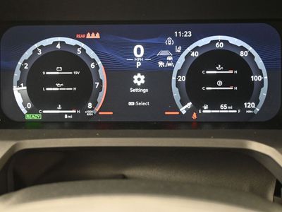 2025 Toyota Tacoma i-FORCE MAX TRD Sport i-FORCE MAX Truck Double Cab — photo 9 view