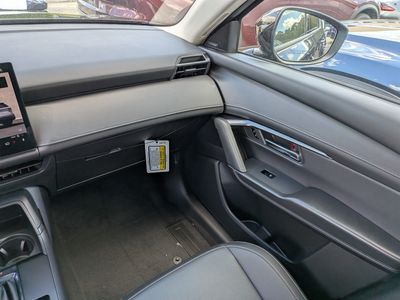 2026 Mazda CX-5 - Photo 16