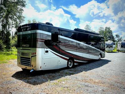 2019 Winnebago Forza — side profile view