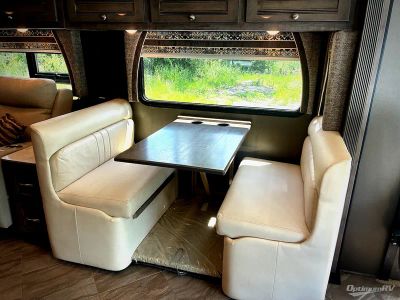 2019 Winnebago Forza — detail view