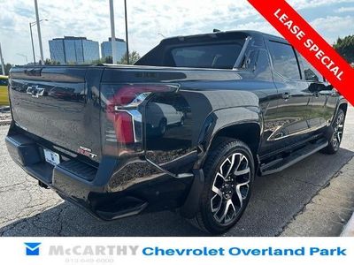 2025 Chevrolet Silverado EV - Photo 5