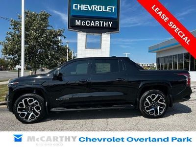 2025 Chevrolet Silverado EV - Photo 7