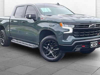 2025 Chevrolet Silverado 1500 LT Trail Boss in Cypress Gray — front three-quarter view