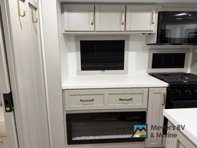 2026 Brinkley Z AIR — photo 13 view