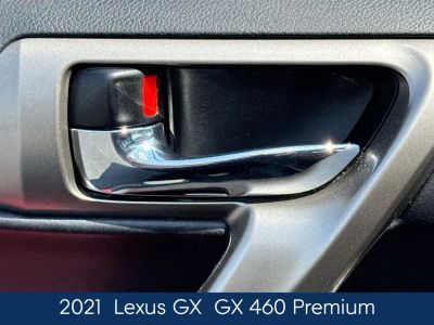 2021 Lexus GX - Photo 18