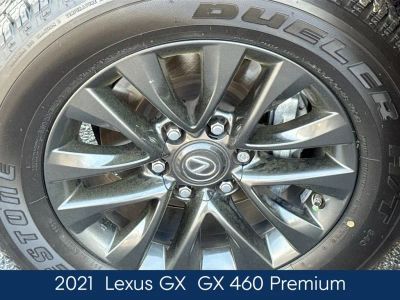 2021 Lexus GX - Photo 12