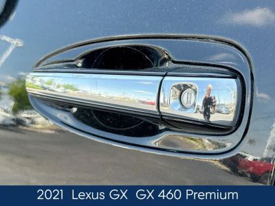 2021 Lexus GX - Photo 13