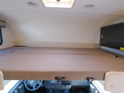 2026 Thor Motor Coach Pasadena SE — photo 14 view