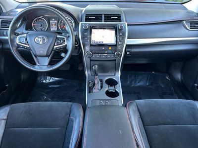 2015 Toyota Camry - Photo 3