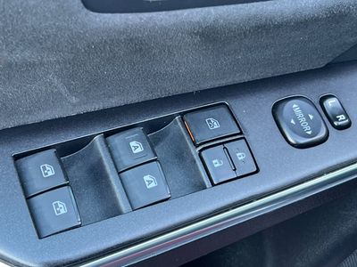 2015 Toyota Camry - Photo 13