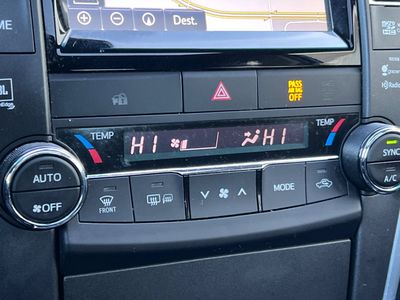 2015 Toyota Camry - Photo 22
