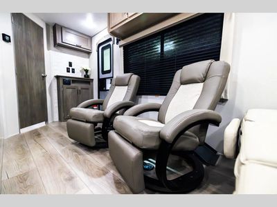 2026 Coachmen RV Catalina Trail Blazer - Photo 4