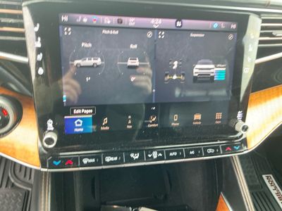 2024 Jeep Grand Wagoneer L — photo 11 view
