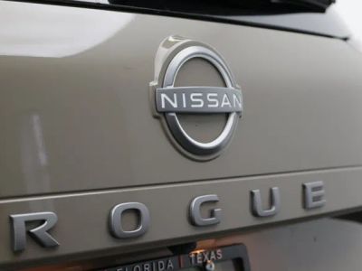 2025 Nissan Rogue - Photo 11