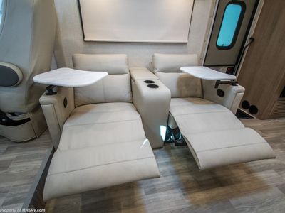 2026 Thor Motor Coach Vegas — photo 10 view