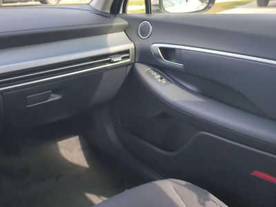 2026 Hyundai SONATA HYBRID — photo 18 view