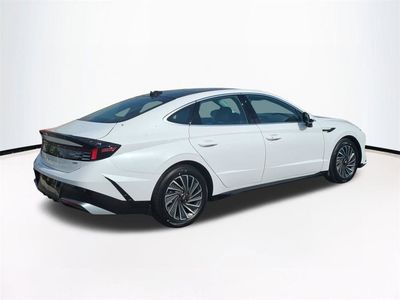 2026 Hyundai SONATA HYBRID — detail view