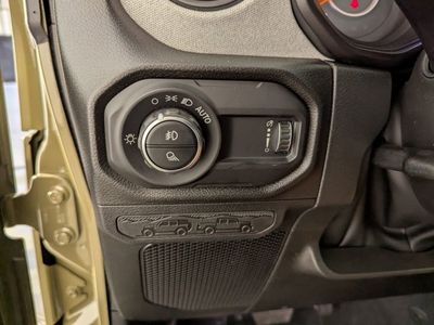 2026 Jeep Gladiator — photo 26 view