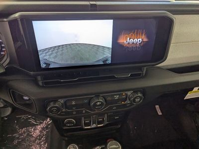 2026 Jeep Gladiator — photo 22 view