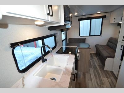 2026 Jayco Jay Flight SLX - Photo 6