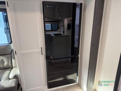 2026 Venture RV Campbound Platinum — photo 29 view