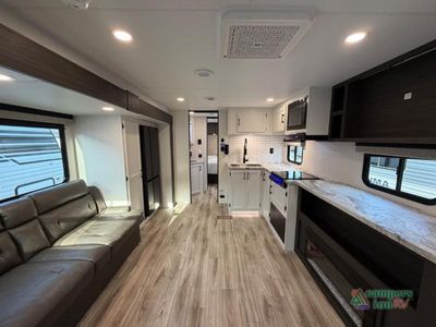 2026 Venture RV Campbound Platinum — photo 14 view
