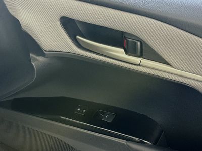 2025 Toyota Camry - Photo 29