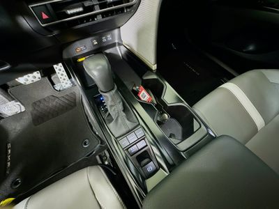 2025 Toyota Camry - Photo 22