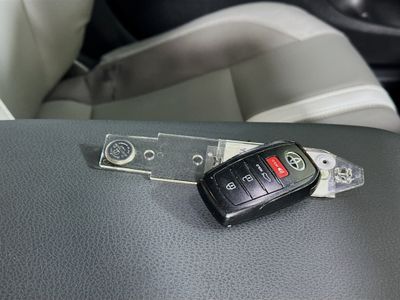 2025 Toyota Camry - Photo 33
