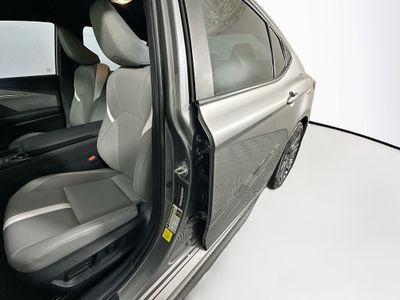2025 Toyota Camry - Photo 12