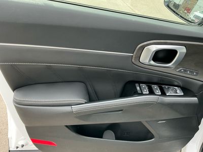2026 Kia Sorento — photo 16 view