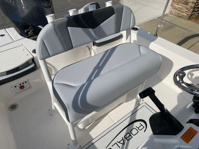 2026 Robalo 206 Cayman - Photo 14