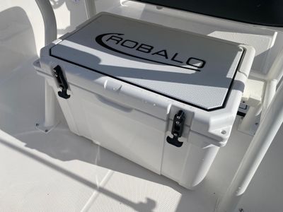 2026 Robalo 206 Cayman - Photo 15