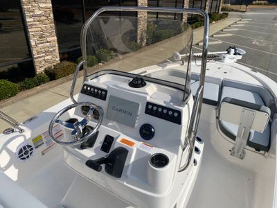 2026 Robalo 206 Cayman - Photo 17