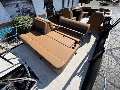 2026 Harris CRUISER 230 SLDH — photo 10 view