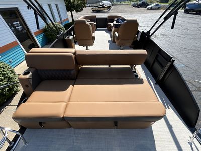 2026 Harris CRUISER 230 SLDH — photo 8 view