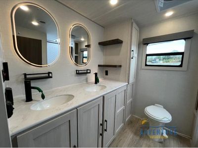 2026 Forest River Grand Surveyor — photo 9 view