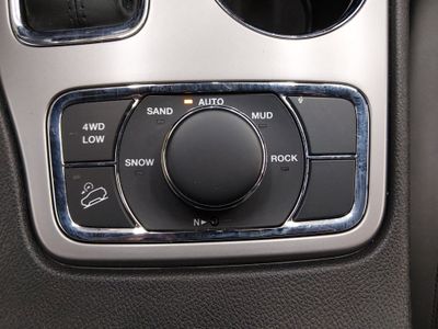 2021 Jeep Grand Cherokee - Photo 18